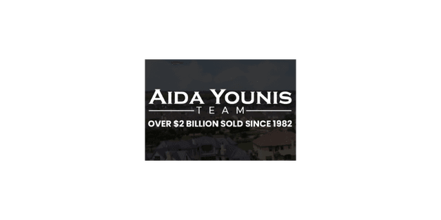 Aida Younis Team