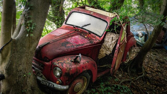ahundt-junk-car-6712997_1920