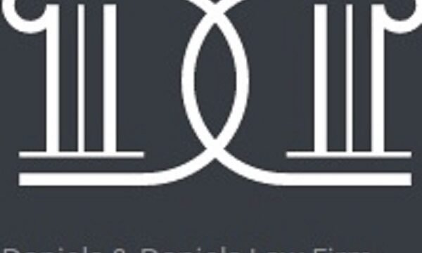 600