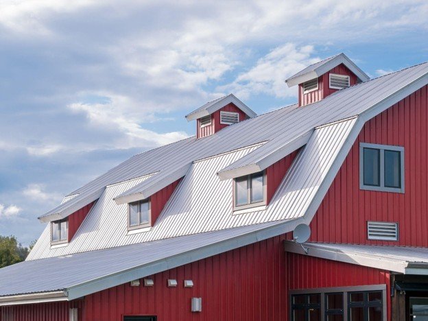 Metal-Roof-vs.-Shingles