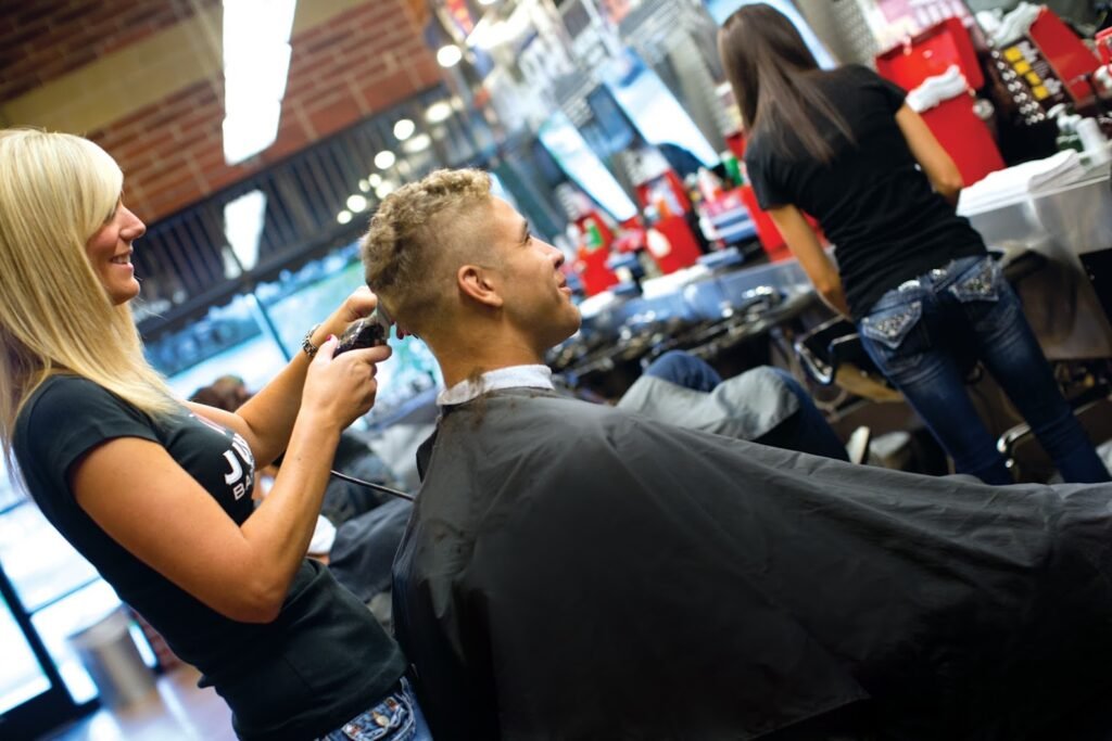 mens-haircut-traverse-city
