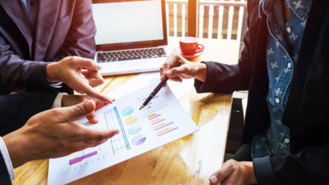 business-team-working-new-business-plan-with-modern-digital-computer_1423-57-jpg-740×493-